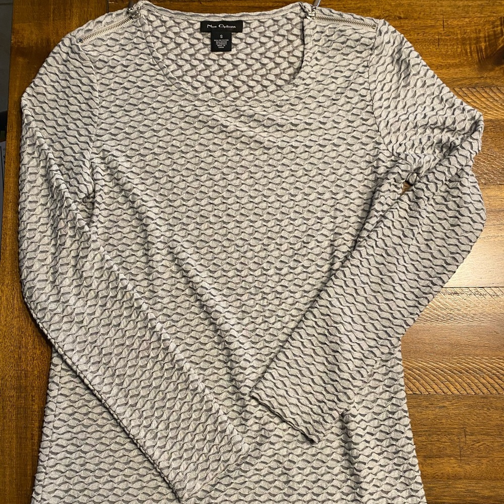 Silver 3/4 top